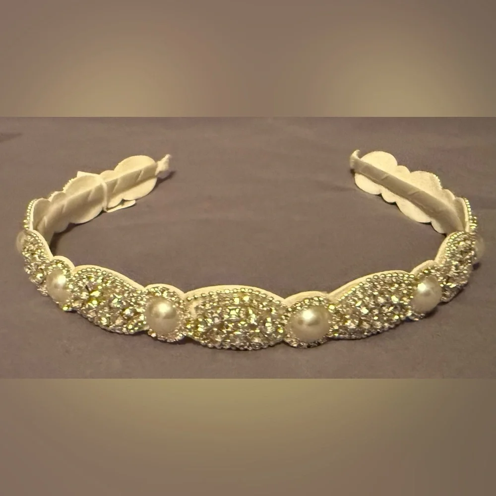 David's Bridal Bride's Pearl/Rhinestone Headband, NWT